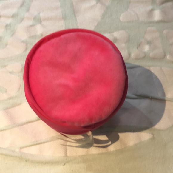 Hot pink travel pillow - Picture 3 of 4